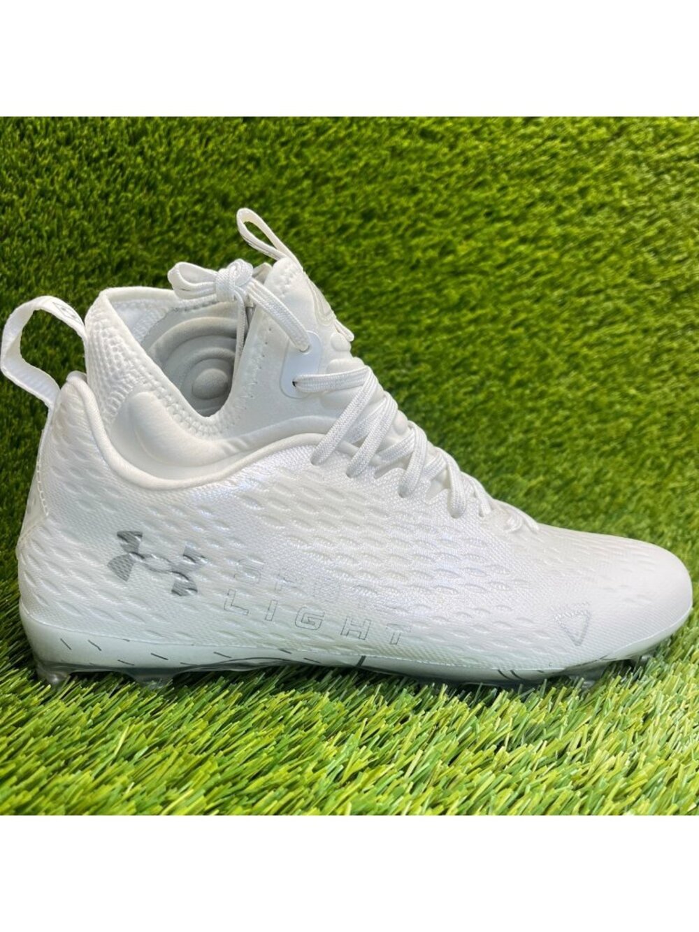 Under Armour Spotlight Lux MC 2.0 Mens Size 9 White Running Football Cleats